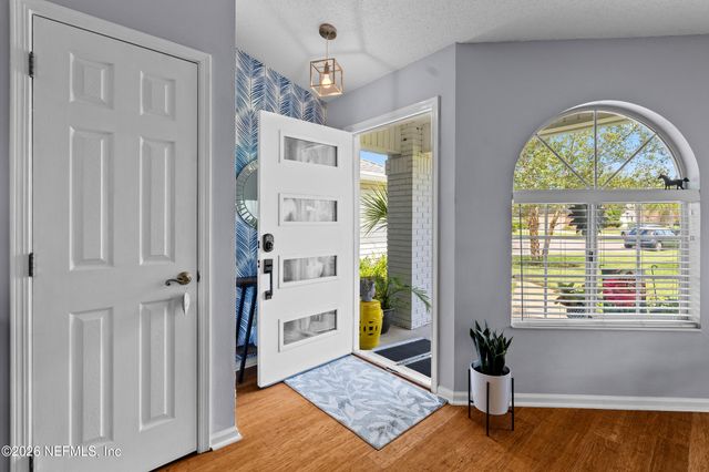 2884 WAVERLY FALLS Court, Jacksonville, FL 32224