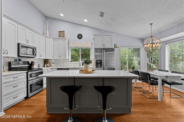 2884 WAVERLY FALLS Court, Jacksonville, FL 32224