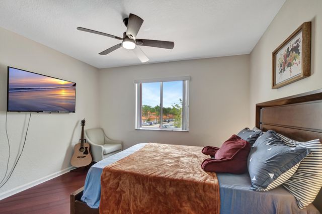 6194 Reynolds Street, West Palm Beach, FL 33411