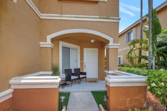 6194 Reynolds Street, West Palm Beach, FL 33411