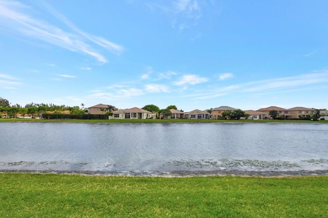 6194 Reynolds Street, West Palm Beach, FL 33411