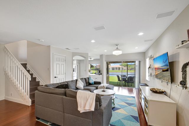 6194 Reynolds Street, West Palm Beach, FL 33411