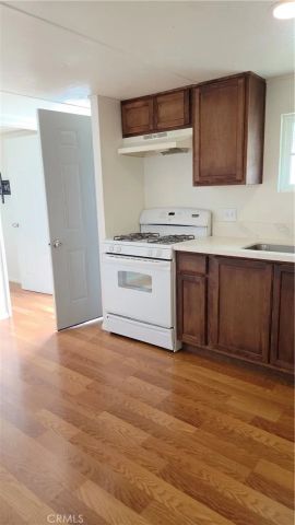 1900 Artesia, Torrance, CA 90504