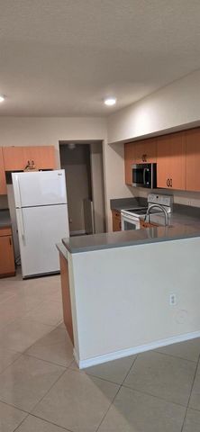 2505 Belmont Lane, North Lauderdale, FL 33068
