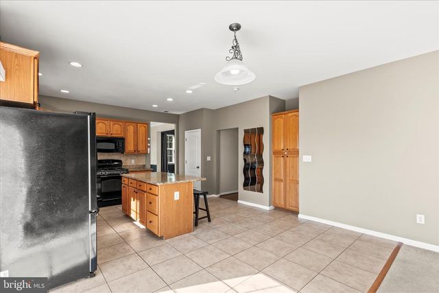 17323 RUSSETT FARM DR, Shrewsbury, PA 17361