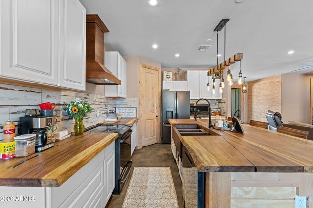 1755 W Grantham Ranch Road, Wickenburg, AZ 85390