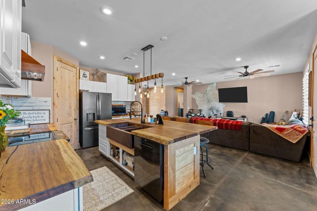 1755 W Grantham Ranch Road, Wickenburg, AZ 85390