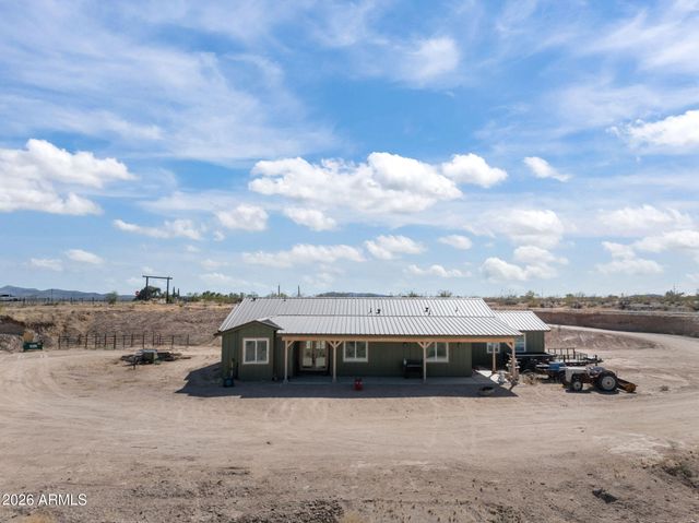 1755 W Grantham Ranch Road, Wickenburg, AZ 85390