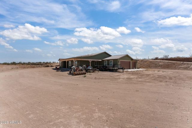 1755 W Grantham Ranch Road, Wickenburg, AZ 85390