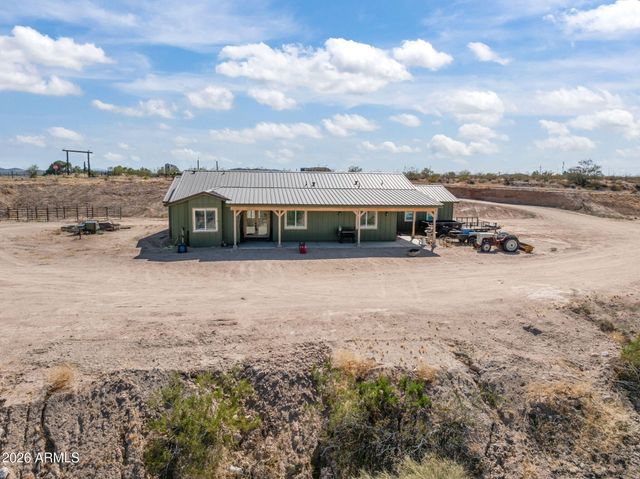 1755 W Grantham Ranch Road, Wickenburg, AZ 85390