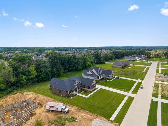 7376 Mulberry Drive, Washington, MI 48095