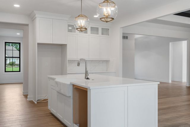 7376 Mulberry Drive, Washington, MI 48095