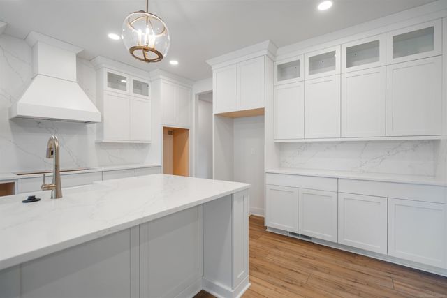 7376 Mulberry Drive, Washington, MI 48095