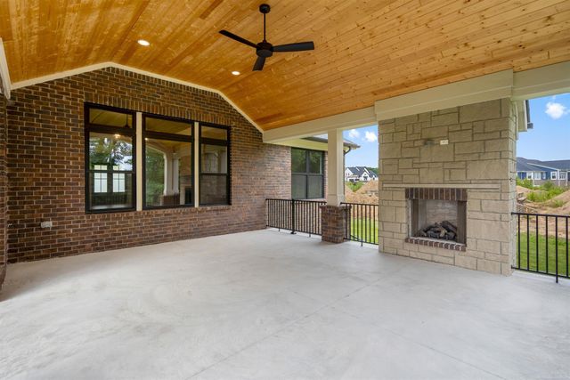 7376 Mulberry Drive, Washington, MI 48095