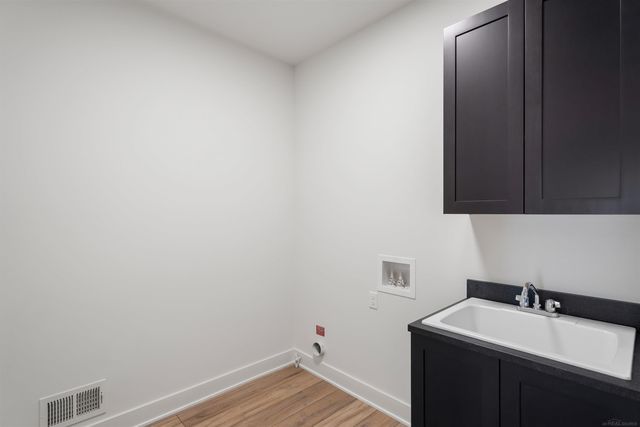 7376 Mulberry Drive, Washington, MI 48095