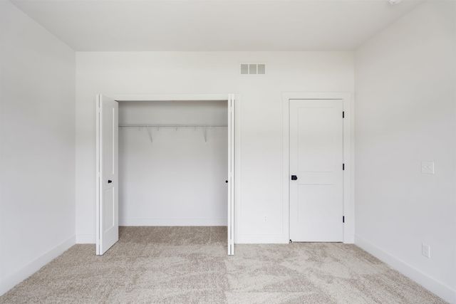 7376 Mulberry Drive, Washington, MI 48095