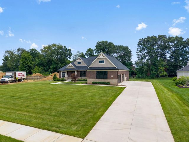 7376 Mulberry Drive, Washington, MI 48095