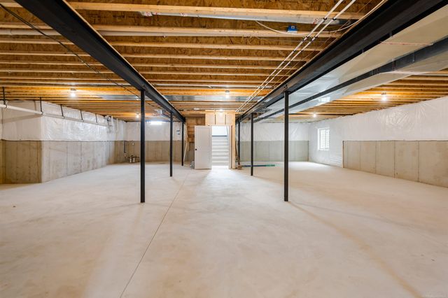 7376 Mulberry Drive, Washington, MI 48095