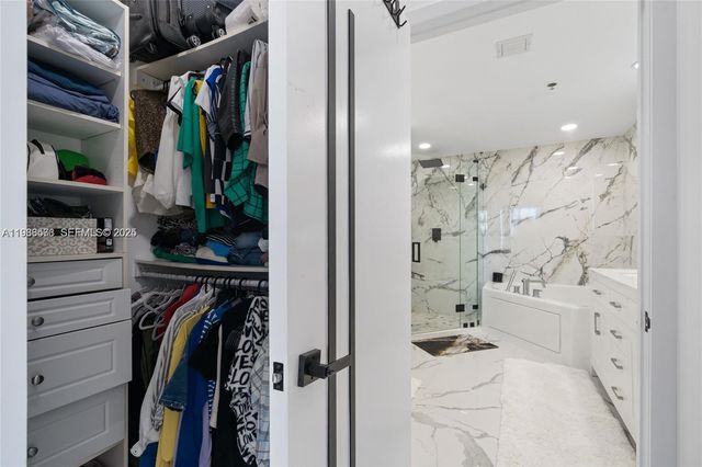 3029 NE 188th St 1021, Aventura, FL 33180