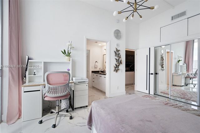 3029 NE 188th St 1021, Aventura, FL 33180