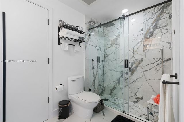 3029 NE 188th St 1021, Aventura, FL 33180