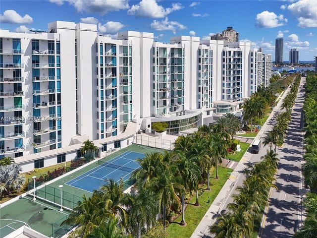 3029 NE 188th St 1021, Aventura, FL 33180