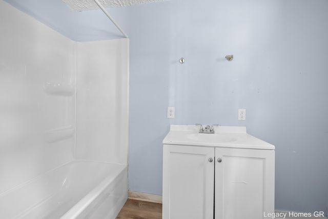 224-226 Maple Street, Parchment City, MI 49004
