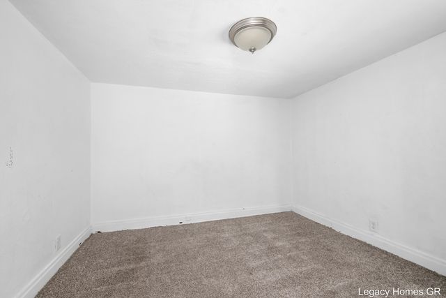 224-226 Maple Street, Parchment City, MI 49004