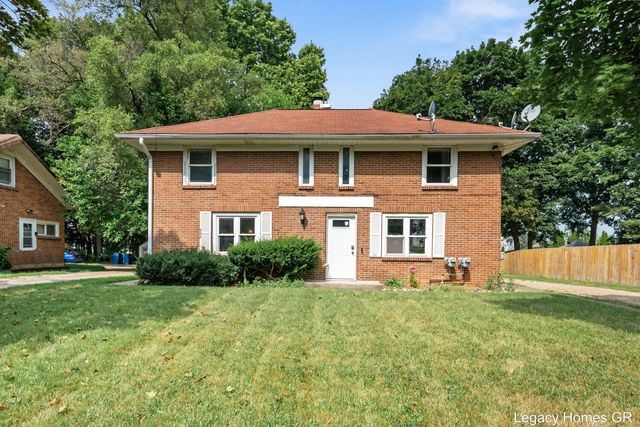 224-226 Maple Street, Parchment City, MI 49004