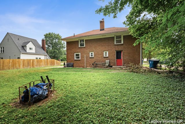 224-226 Maple Street, Parchment City, MI 49004