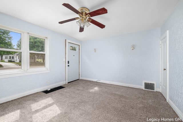 224-226 Maple Street, Parchment City, MI 49004