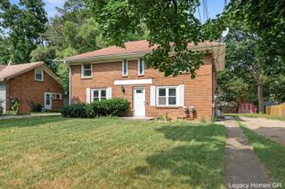 224-226 Maple Street, Parchment City, MI 49004