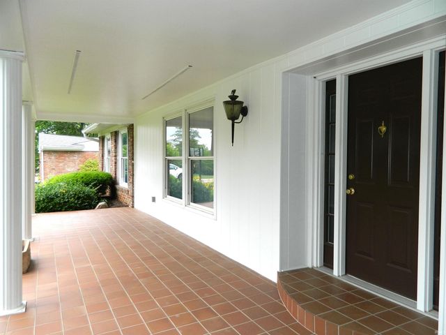 409 E Woodridge Drive, Bloomington, IN 47408