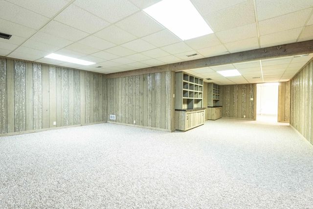 409 E Woodridge Drive, Bloomington, IN 47408