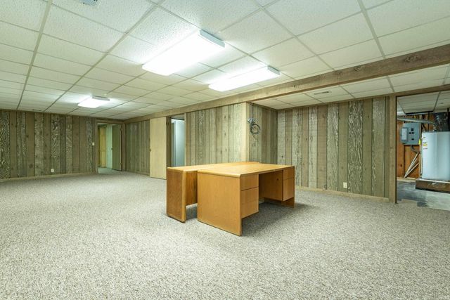 409 E Woodridge Drive, Bloomington, IN 47408