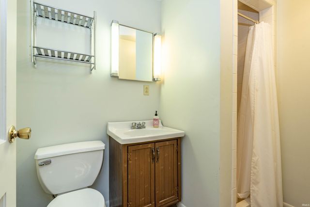 409 E Woodridge Drive, Bloomington, IN 47408