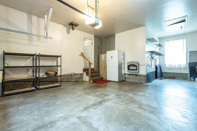 409 E Woodridge Drive, Bloomington, IN 47408