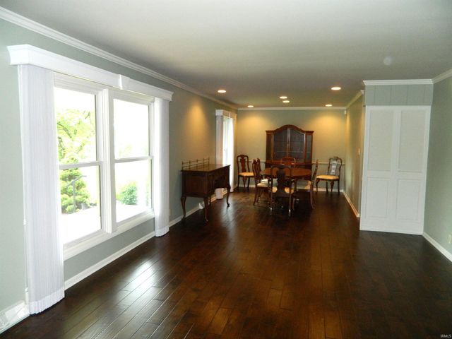 409 E Woodridge Drive, Bloomington, IN 47408