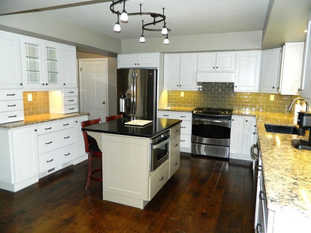 409 E Woodridge Drive, Bloomington, IN 47408