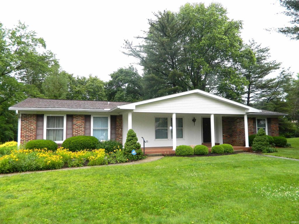 409 E Woodridge Drive, Bloomington, IN 47408