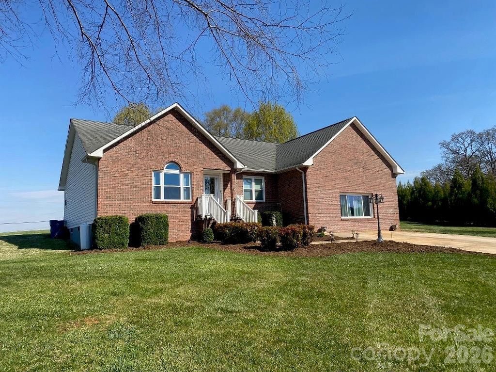 3955 Northernmistic Drive, Maiden, NC 28650