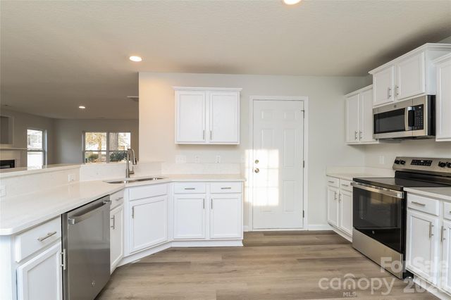 7420 Lady Liberty Lane, Charlotte, NC 28217