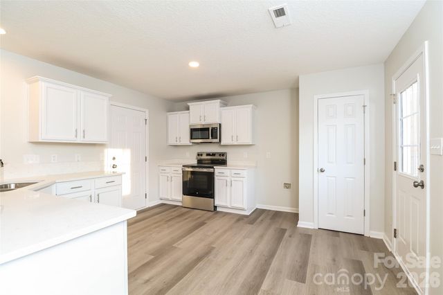 7420 Lady Liberty Lane, Charlotte, NC 28217