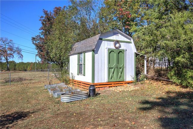 11 Woodhaven SW Court, Cartersville, GA 30120