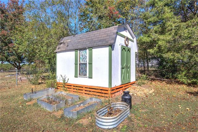 11 Woodhaven SW Court, Cartersville, GA 30120