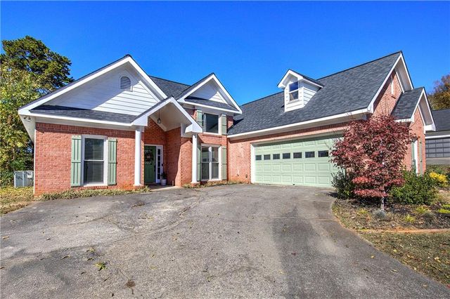 11 Woodhaven SW Court, Cartersville, GA 30120