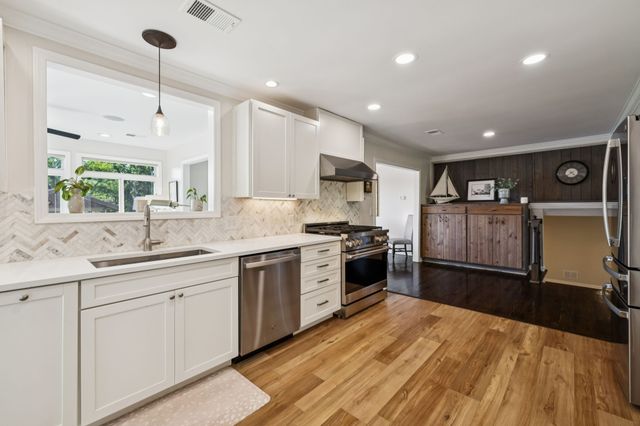 192 Cherokee Rd, Hendersonville, TN 37075