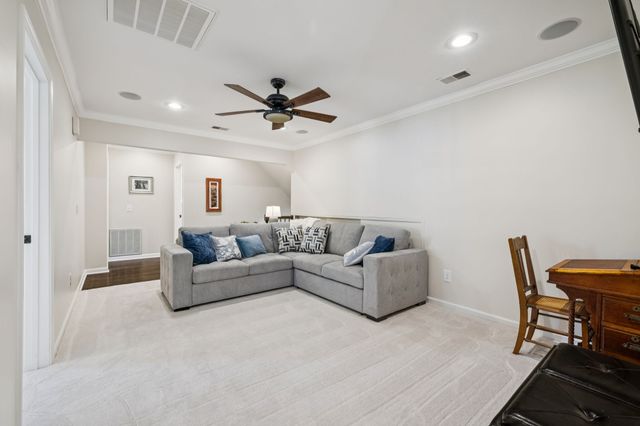 192 Cherokee Rd, Hendersonville, TN 37075