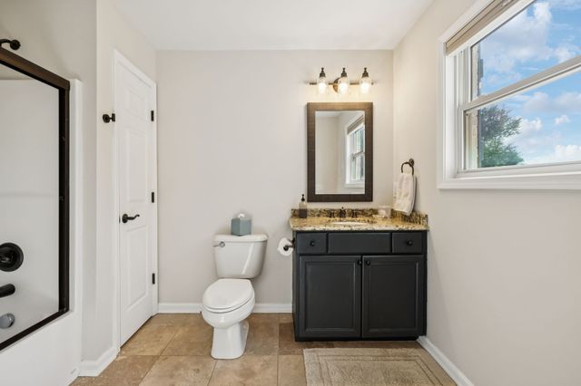 192 Cherokee Rd, Hendersonville, TN 37075