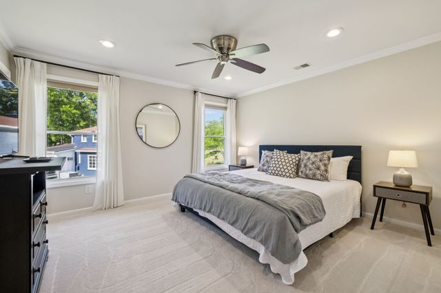 192 Cherokee Rd, Hendersonville, TN 37075